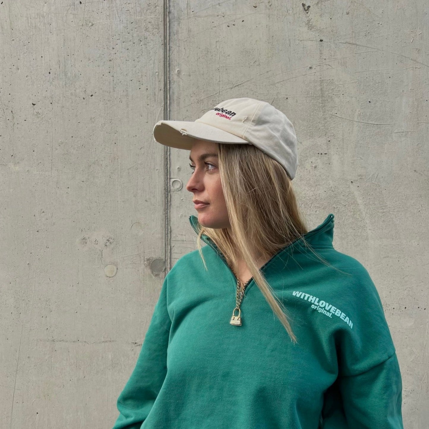 Cream Distressed Cap With Love Bean