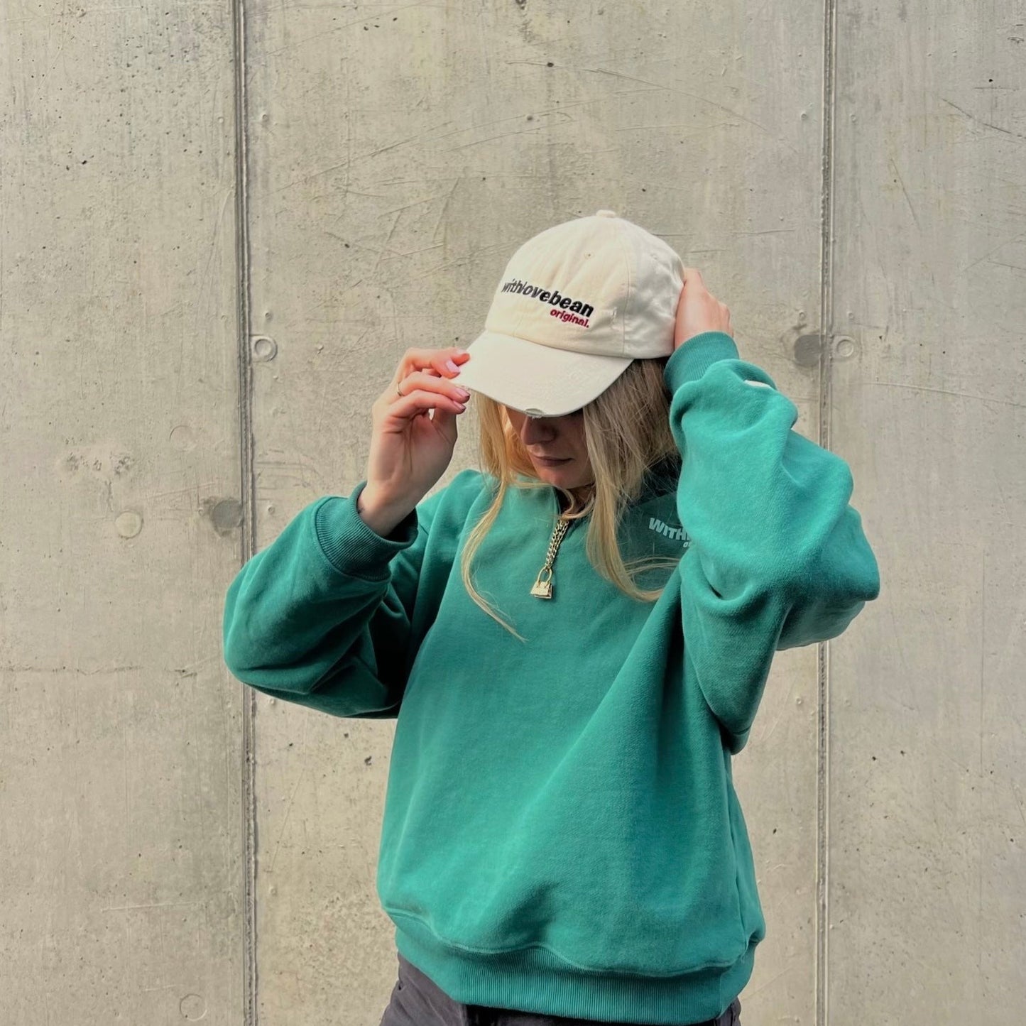 Cream Distressed Cap With Love Bean